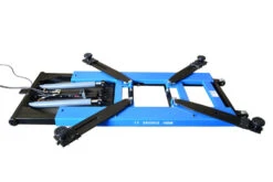 HBM Hydraulische Verrijdbare Autopoetsbrug, Bandenbrug, Hefbrug 2800 Kg 13 HBM Hydraulische Verrijdbare Autopoetsbrug, Bandenbrug, Hefbrug 2800 Kg -Goedkope Toolchemy Winkel dsc 0789.jpg 1200x600 22d45ebc88