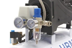 HBM 30 Liter Professionele Low Noise Compressor - Model 2 13 HBM 30 Liter Professionele Low Noise Compressor - Model 2 -Goedkope Toolchemy Winkel hbm 014 179.jpg 1200x600 e95dbebc88