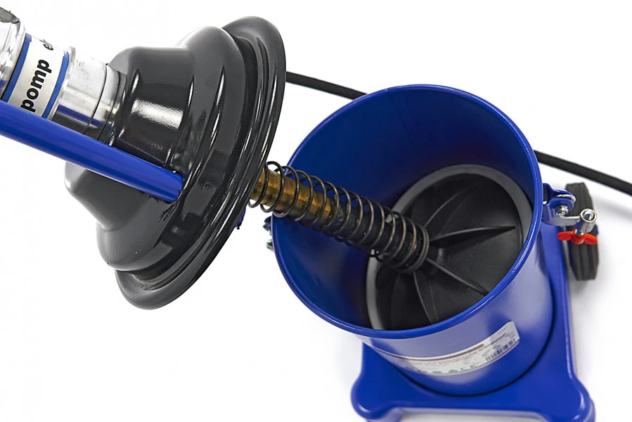 HBM 12 Liter Mobiele Pneumatische Vetpomp 300-400 Bar Persdruk 6 HBM 12 Liter Mobiele Pneumatische Vetpomp 300-400 Bar Persdruk - Afbeelding 6