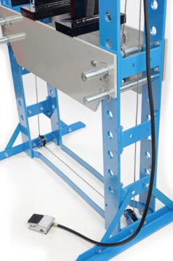 HBM 75 Ton Hydraulische En Pneumatische Raamwerkpers / Werkplaatspers 9 HBM 75 Ton Hydraulische En Pneumatische Raamwerkpers / Werkplaatspers -Goedkope Toolchemy Winkel hbm p 0318.jpg 1200x600 f9513ebc88